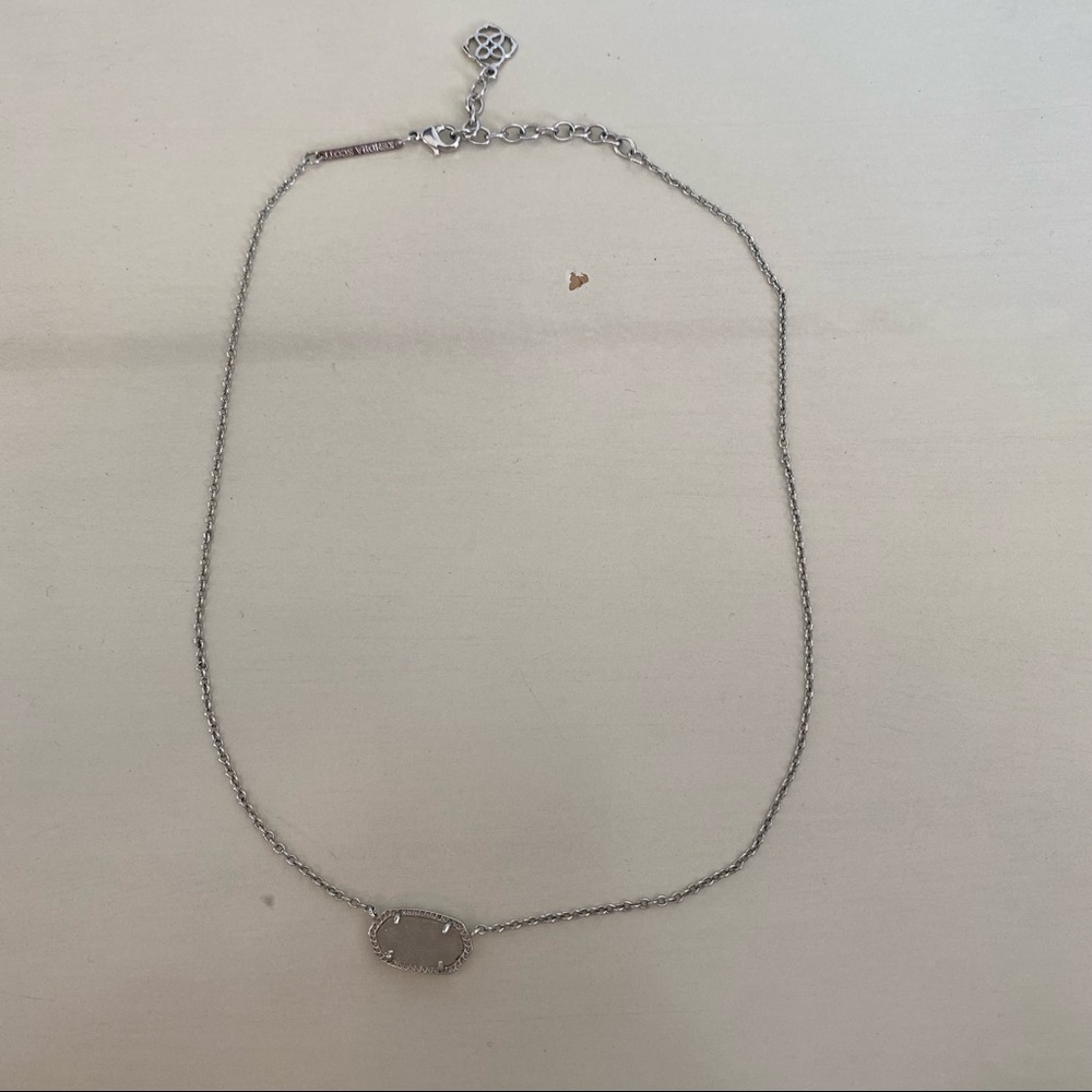 Kendra Scott necklace